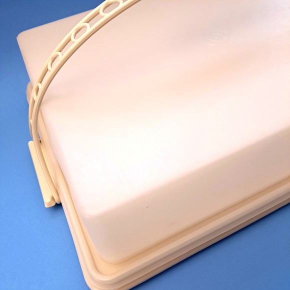 Tupperware Cake Taker Carrier Server Square Beige Vintage Party Picnic Container - Picture 3 of 11